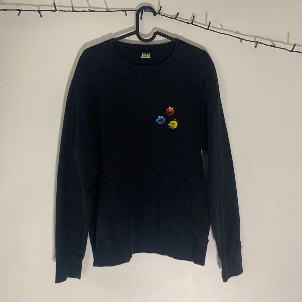 uniqlo kaws Sesame Street sweatshirt